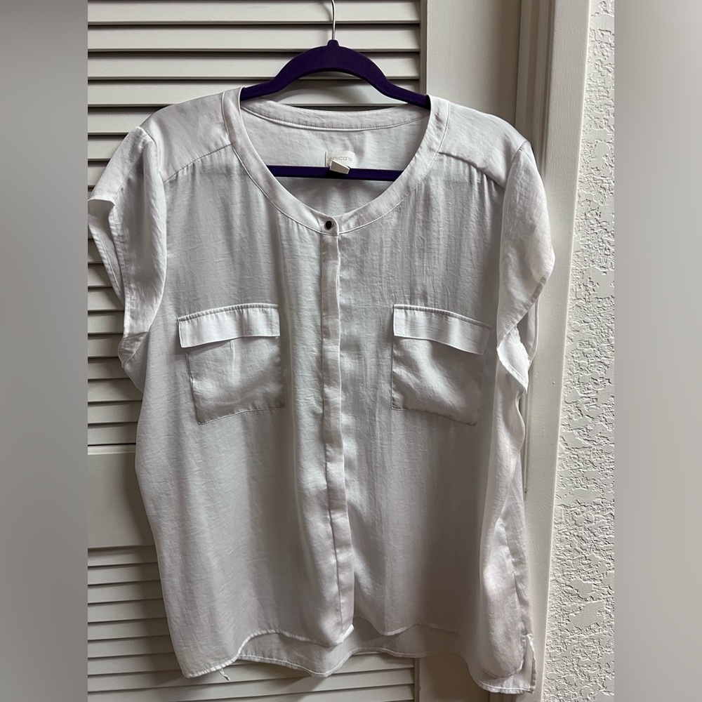 Chico’s silky comfortable White Button-Up Blouse in a size XL or 3